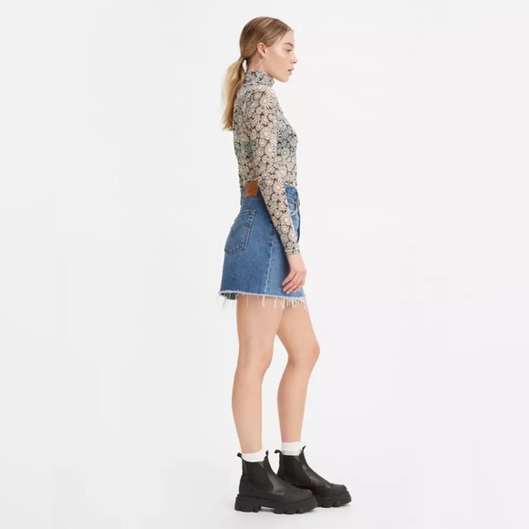 Levi’s Ribcage Denim Skirt - Picture 3 of 4